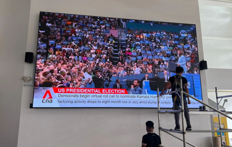 The LED display project in Singapore has been successfully completed.